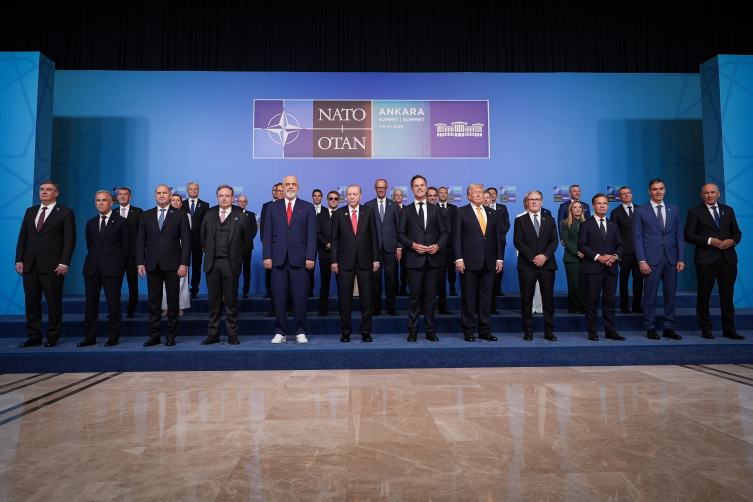 Dünyanın takip ettiği tarihi NATO Zirvesi: İşte zirveden akılda kalan anlar